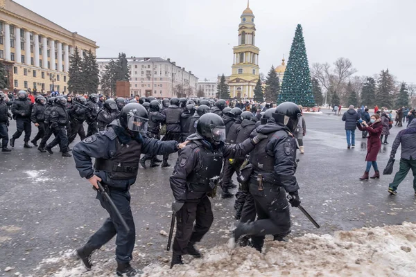 Janeiro 2021 Rússia Lipetsk Rally Apoio Navalny Policiais Entram Uma — Fotografia de Stock