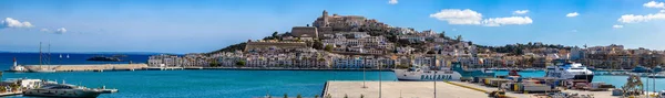 Ibiza Spanje Mei 2020 Panoramisch Uitzicht Haven Oude Binnenstad Van — Stockfoto