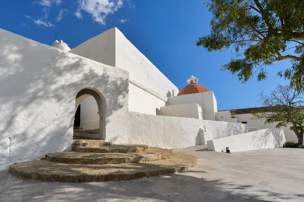 Denkmal "puig de missa " — Stockfoto