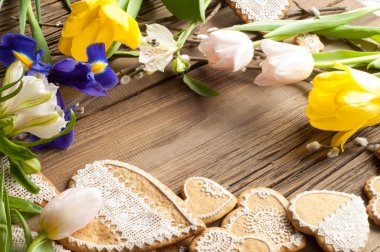 Paskalya kurabiyeleri. El yapımı. Arka plan renklerini erken Bahar