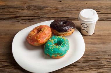 çörek. Yuvarlak kızarmış yağ patty. sweetene küçük bir kızarmış pasta