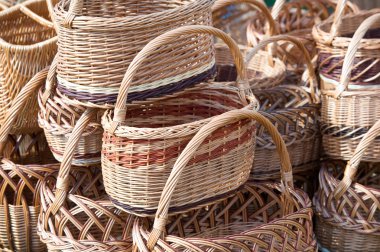 doku, arka plan. Willow twigs hasır öğeleri. Sepetler, ch