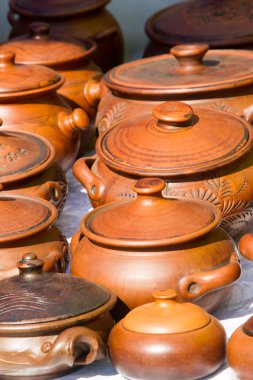 çanak çömlek. Tencere, yemekleri ve toprak yapılan diğer makaleler veya