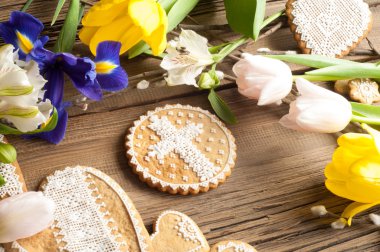 Paskalya kurabiyeleri. El yapımı. Arka plan renklerini erken Bahar
