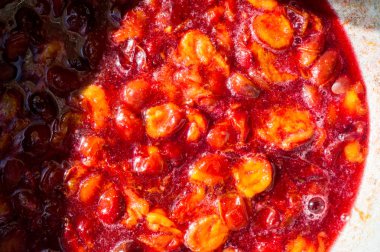 Reçel Erik yaptım. Erik reçeli pişirme