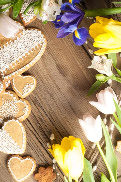 Velikonoční sušenky. Ručně vyráběné. Barvy pozadí časného jara — Stock fotografie