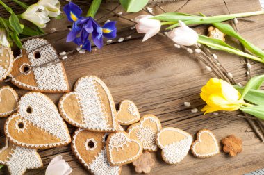 Paskalya kurabiyeleri. El yapımı. Arka plan renklerini erken Bahar