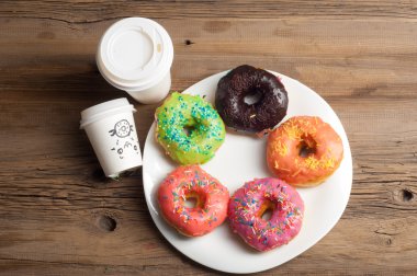 çörek. Yuvarlak kızarmış yağ patty. sweetene küçük bir kızarmış pasta