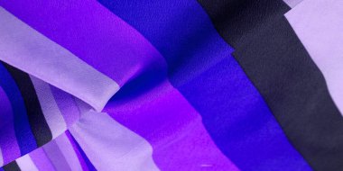 İpek kumaş, çizgili kumaş, mavi siyah çizgiler, zarif tasarım. Hassas ipek kumaş. Yüksek çözünürlüklü doku, kalıp, arkaplan, koleksiyon