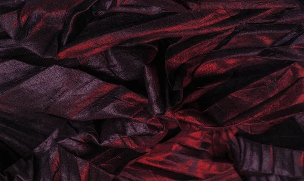 テクスチャ テンプレート 赤いストライプの黒い絹の生地 しわのある生地 — ストック写真