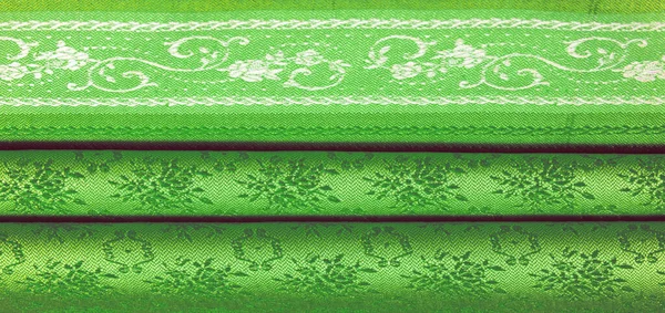 Green Silk Fabric Smooth Elegant Green Silk Satin Luxury Fabric — Stock Photo, Image