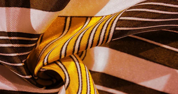Tecido Seda Com Padrão Listrado Amarelo Poncho Com Motivos Mexicanos — Fotografia de Stock