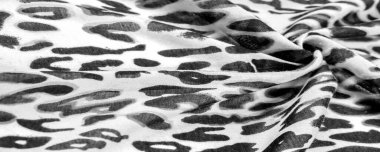 Siyah beyaz ipek kumaş, leopar deseni, hayvan derisi, Afrika teması. doku arkaplanı, desen