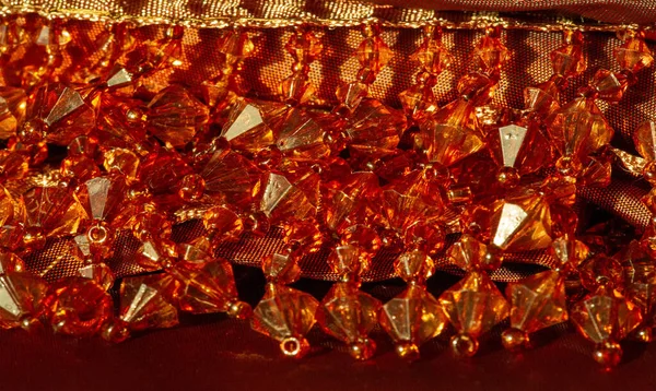Grußkarte Hintergrund Textur Braun Bis Gold Seidenstoff Goldglasperlen Perlendekor Design — Stockfoto