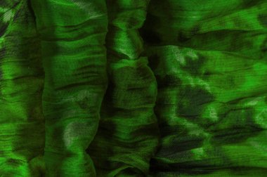 Yeşil kumaş. İnce organzalı ipek kumaş, panter desenli, buruşuk desenli. Geçmişi. Şablon.