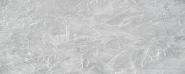 River Ice: Nehirlerdeki buzun varlığı davranışlarını değiştiriyor, kullanımlarını engelliyor ve ciddi ekonomik sorunlara yol açıyor. Kırık bir buz kütlesi tarafından oluşturulan dokuların tam çerçevesi