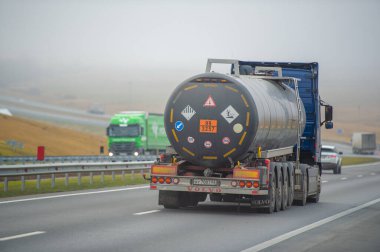 Nakliye aracı. Ulaşım mühendisliği, teknoloji ve bilimsel prensiplerin planlama, işlevsel tasarım, işletim ve yönetim için uygulanmasıdır.