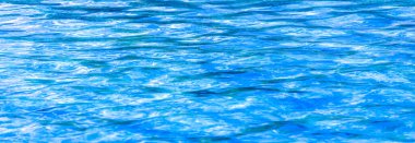 Doku. Geçmişi. şablon. Havuz suyu - hafif esinti, güneş ışığı oyunu ve sudan gelen dalgalar