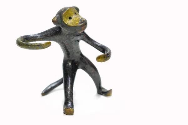 골동품 원숭이 금속으로 베니르 조각상 — 스톡 사진