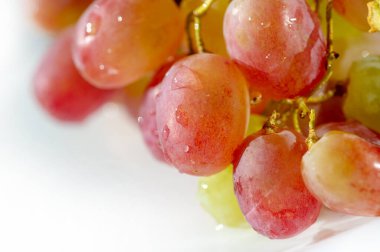 Taze üzümler, lezzetli meyveler.