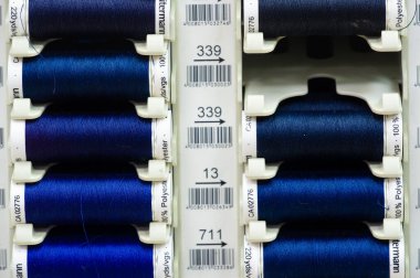 Yakın çekim iplikler, dikiş ekipmanları