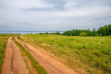 Gün ışığında güzel manzaranın manzarası
