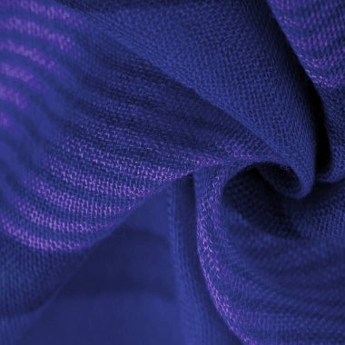 Doku. Geçmişi. İpek kumaş gök mavisi, parlak mavi, bulutsuz bir gökyüzü gibi..