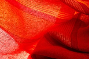 Doku. Geçmişi. Kumaş kırmızı-bordo, sarı çizgili. Burgundy kumaş renginde şarap