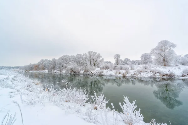 Schöne Winterlandschaft Verschneite Landschaft — Stockfoto