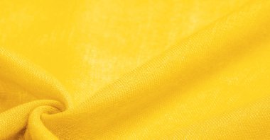 Doku. İpek sarı mat renginin arkaplan kumaşı (boya veya yüzey) sönük ve düzdür, parlaklığı yoktur.