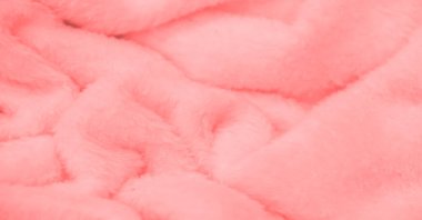 Kadife. Pelüş. Soluk Kırmızı. (Fransız peluche) - kısa bir yığın veya şekerleme ile tekstil, aynı fustian veya kadife gibi. Beyaz hayvan kürkü dokusu, pofuduk kürk dokusu..
