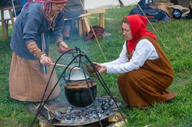 4. yüzyıldan Hazar Denizi 10.08.2019 Tataristan Rusya 'ya kadar Kuzey Karadeniz kıyısındaki bozkırlarda yaşayan Türk kabilelerinin bulgarlarının tarihi yeniden inşası