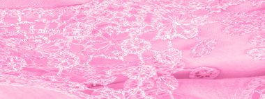 Bahar pelerinli pembe ipek. Pürüzsüz pembe ipek ya da lüks saten soyut bir arkaplan olarak kullanılabilir. Arkaplan dokusu, kartpostal şablonu