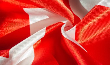 Zigzag ipeği, kırmızı ve beyaz krep. Labirent, Küp, Geometrik Yazdırma Kumaşı. Arkaplan dokusu, desen