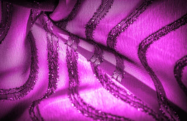 Koyu çizgili kırmızı ipek kumaş. Yakut rengi ile soyut ipek tonlar. Kumaşta eski model. Arkaplan dokusu, dekoratif süs