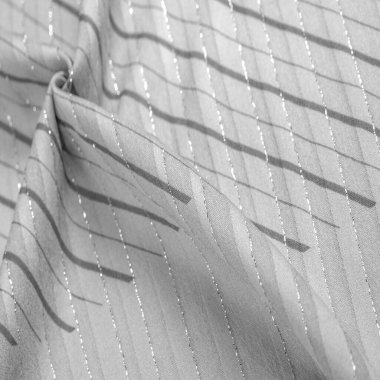  Lurex çizgili siyah beyaz kumaş. Taze ve rahat bir tarz için mükemmel. doku,