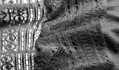 Siyah dantelli üçgen atkı, şal, sonbahar kış eşarbı, kapüşon, düğün aksesuarları proje fikirleri, moda aksesuarları. doku 