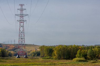 Gün ışığında güzel manzaranın resimsel görüntüsü