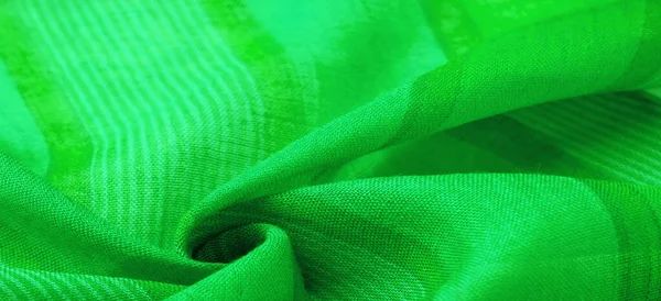  Beyaz çizgili kumaş, projeleriniz için kalın ve parlak bir kumaş. Kocaman bir vadide pek çok yumuşak düzlükleri var. Doku, arkaplan, tıkırtı