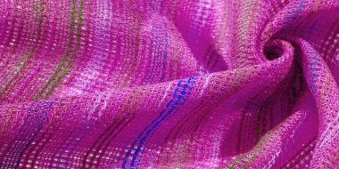 Kırmızı-mavi-yeşil çizgili yakut kırmızısı kumaş, çok açık elastik forma, ışık parıltısı. desen arkaplan, desen kartpostal