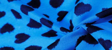 ipek kumaş, siyah kalplerin mavi baskısı, doku arka planı, desen, kartpostal,