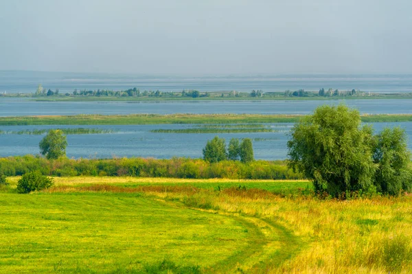 Malerischer Blick Auf Schöne Landschaft Bei Tageslicht — Stockfoto