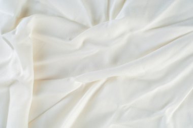 doku dantel. iyi bir açık kumaş, pamuk veya ipek, genellikle birini döngü, büküm veya desenleri iplik örgü tarafından yapılan ve özellikle hazır giyim süsleme için kullanılan.