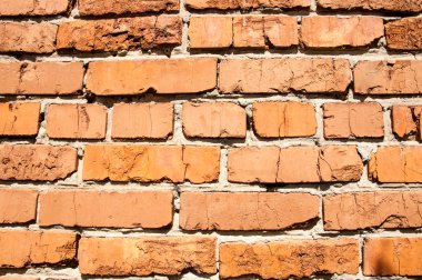 Tuğla duvar dokusu. Eski terk edilmiş duvar, tuğla inşa