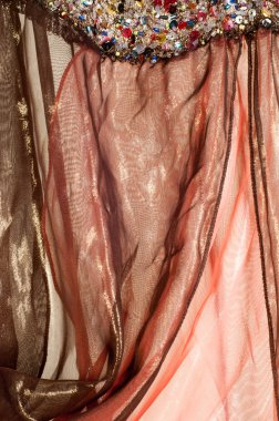 Pembe kahverengi şeffaf kumaş. doku. bornoz. Stüdyo fotoğrafı