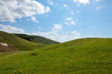 dağ, dağ, tepe. Kazakistan. Tien Shan. Takma Yaylası