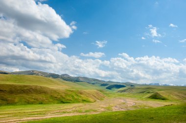 dağ, dağ, tepe. Kazakistan. Tien Shan. Takma Yaylası