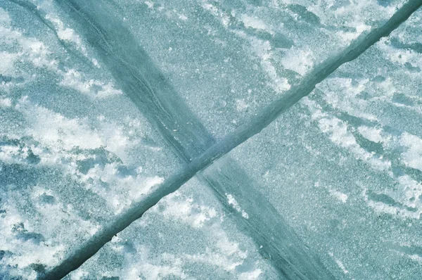Is på floden under våren — Stockfoto
