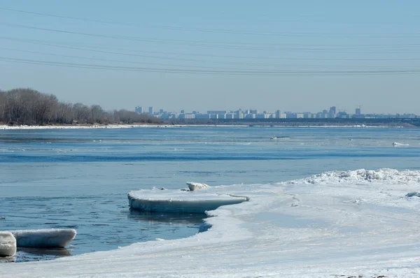 Rzeka Broken Ice Kępach Lodu Rzece Wiosnę Krajobraz Drift Szczegół — Zdjęcie stockowe