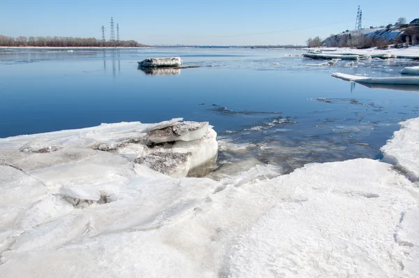 Rzeka Broken Ice Kępach Lodu Rzece Wiosnę Krajobraz Drift Szczegół — Zdjęcie stockowe